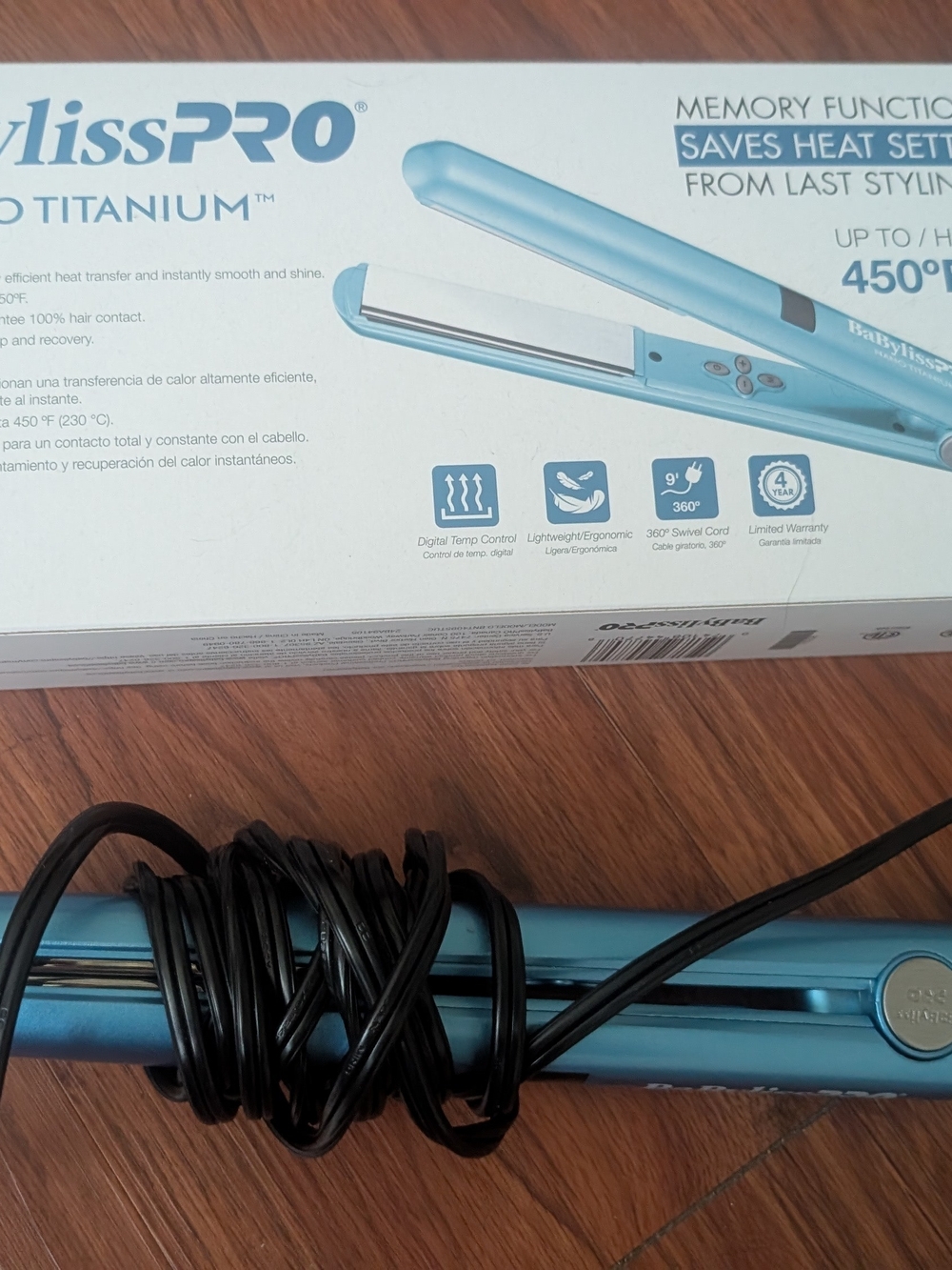 BaByliss Pro Titanium Flat Iron in Light Blue